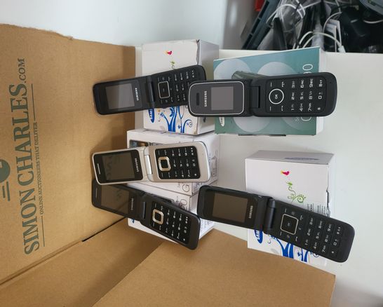 LOT OF 5 ASSORTED SAMSING FLIP PHONES