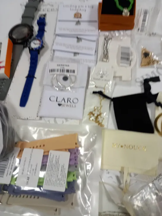 LOT OF ASSORTED JEWELLERY AND WATCH ITEMS TO INCLUDE CLARO JEWEL, BY GOM AND NOUCK