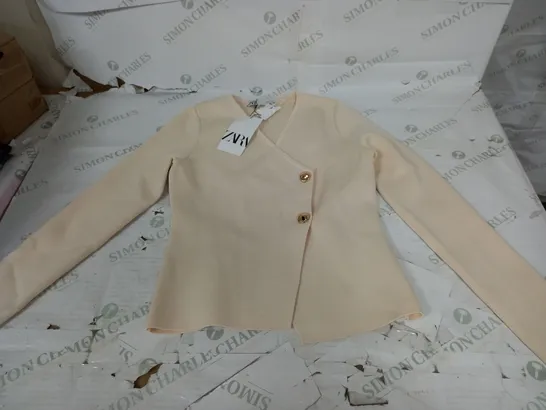 ZARA CREAM BUTTON OVERSHIRT IN SMALL