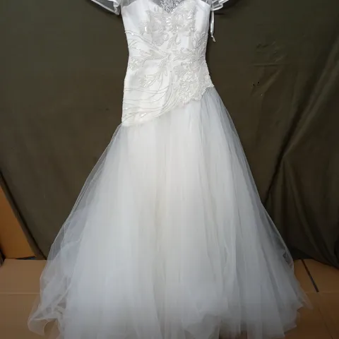 DAVID FIELDEN SPOSA EMBELLISHED BODICE WEDDING DRESS - SIZE UNSPECIFIED