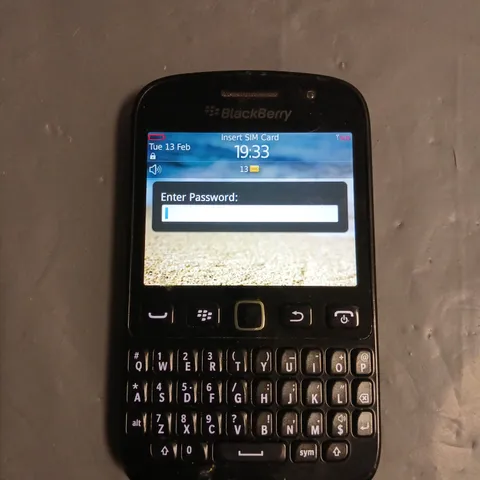 BLACKBERRY 9720 PHONE IN BLACK