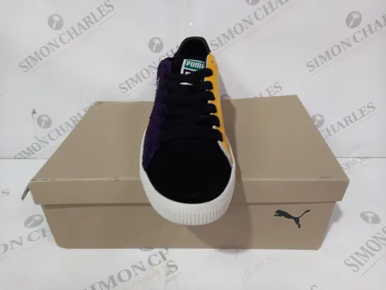 BOXED PAIR OF PUMA CLYDE X THE HUNDREDS SHOES IN MULTICOLOUR UK SIZE 9