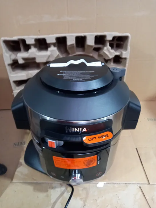 NINJA FOODI SMARTLID MULTI COOKER