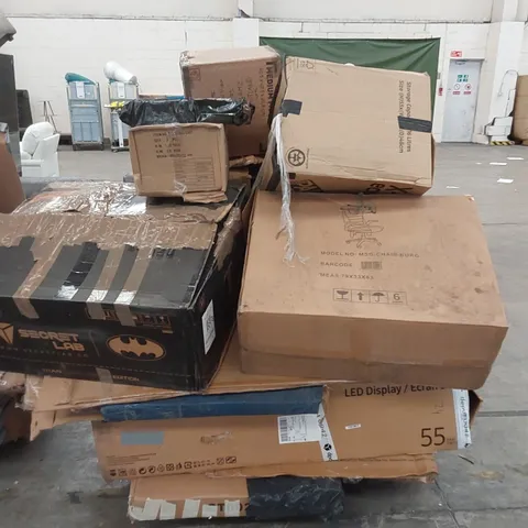 PALLET TO CONTAIN ASSORTED FURNITURE AND HOUSEHOLD GOODS 