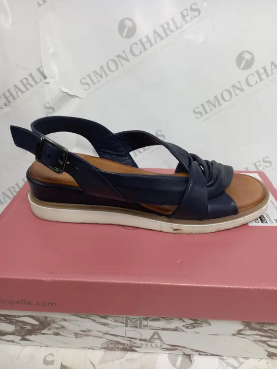 BOXED MODA IN PELLE OLANNA SANDAL SIZE 5