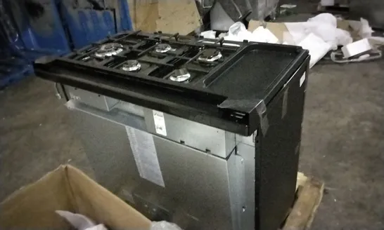 RANGEMASTER PROFESSIONAL DELUXE COOKER