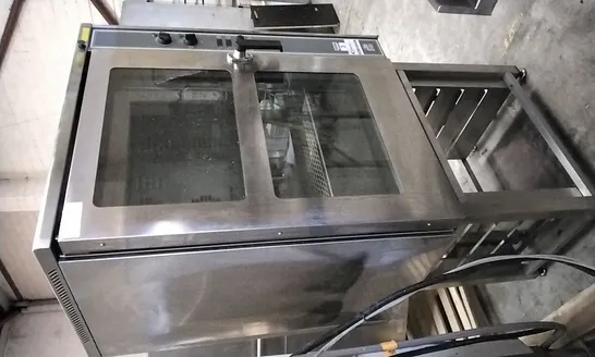 PARRY COMBI OVEN