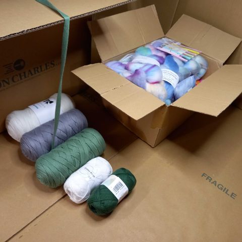 LOT OF APPROX 20 ASSORTED HOUSEHOLD ITEMS TO INCLUDE: RIBBON COTTON, YARN, WOOL