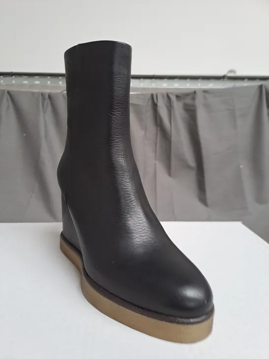 BOXED MODA IN PELLE AMBALINE BLACK LEATHER BOOTS - SIZE 3