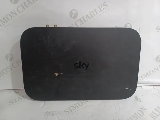 SKY Q BOX ES340D8