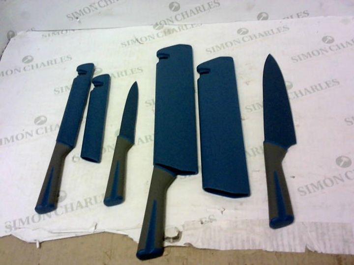 KNIFE SET WITH SHARPENING SHEATHS IN BLUE 3154706Simon Charles Auctioneers