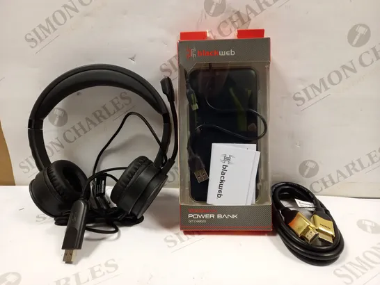 LOT OF APPROXIMATELY 8 ASSORTED BLACKWEB ELECTRICAL ITEMS TO INCLUDE USB PC HEADSET, 10000MAH POWER BANK - BLACK, GOLD EFFECT 1.2M HDMI CABLE, ETC