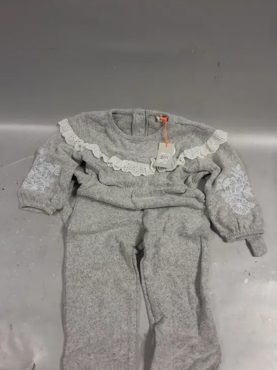 RIVER ISLAND MINI CHILDRENS FULL FLEECE SUIT - 12-18MTHS