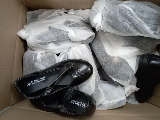 approximately 25 kids black school shoes to include sizes 31, 34 