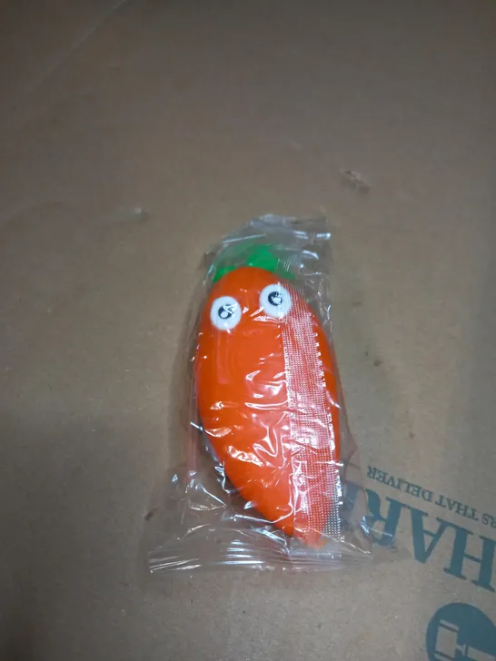 BOX OF APPROX 20 STRETCHY SQUIDGY CARROT TOYS