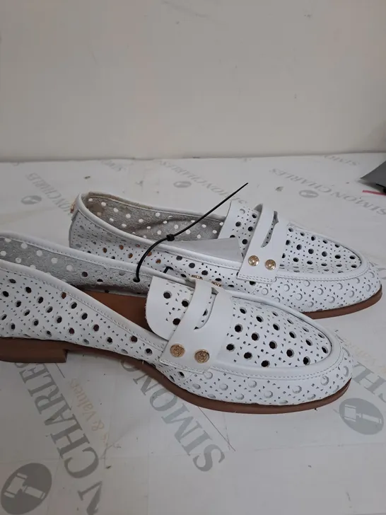 DUNE GLIMMERED LOAFER WHITE - SIZE 5