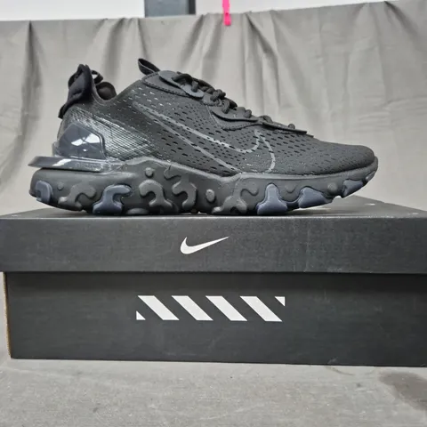 BOXED PAIR OF NIKE REACT VISION SHOES IN BLACK UK SIZE 8