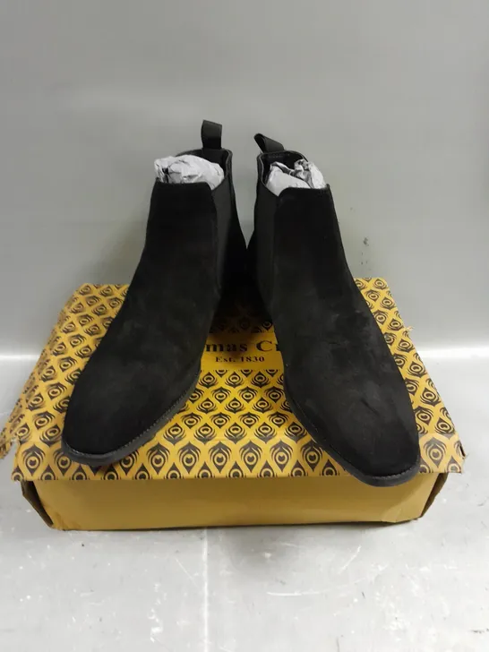 BOXED PAIR OF THOMAS CRICK ADDISON ANKLE BOOTS IN BLACK - 8