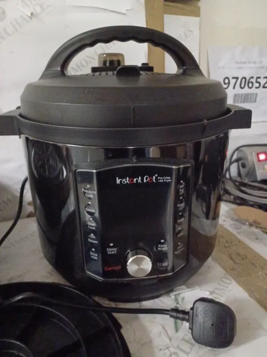 INSTANT POT PRO CRISP ELECTRIC MULTI COOKER