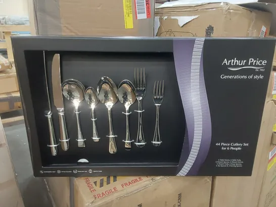 BOXED ARTHUR PRICE OLD ENGLISH 44 PIECE 18/10 STAINLESS STEEL CUTLERY SET - SERVICE FOR 6 