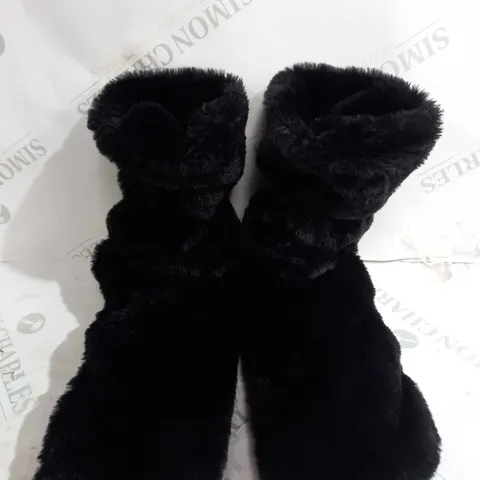 MUK LUKS FULL FAUX FUR SLIPPER