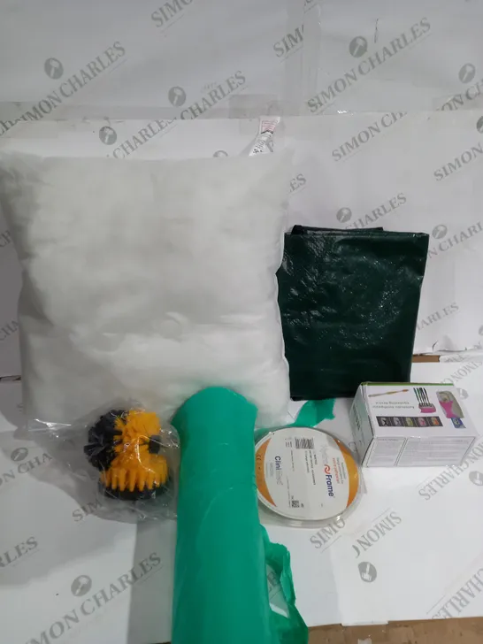 LARGE BOX OF ASSORTED HOUSEHOLD ITEMS TO INCLUDE RUBBISH BAGS, PILLOWS AND TOOTHBRUSH HOLDER