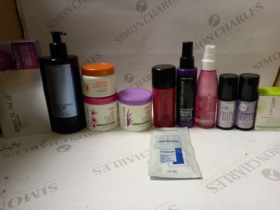 LOT OF APPROX 12 ASSORTED MATRIX HAIRCARE PRODUCTS TO INCLUDE HYDRA SOURCE MASK, BODIFYING TREATMENT, PERFECTING SPRAY, ETC 