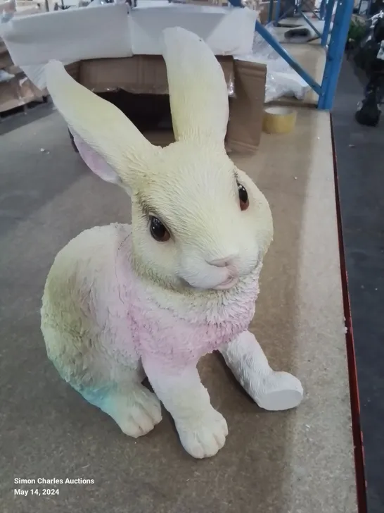 BOXED GARDEN RAINBOW BUNNY 