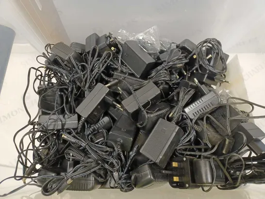 BOX OF APPROX 40 ASSORTED CHARGERS