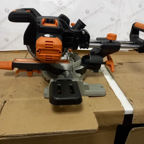 R185 MULTI MATERIAL CORDLESS CUTTING SAW