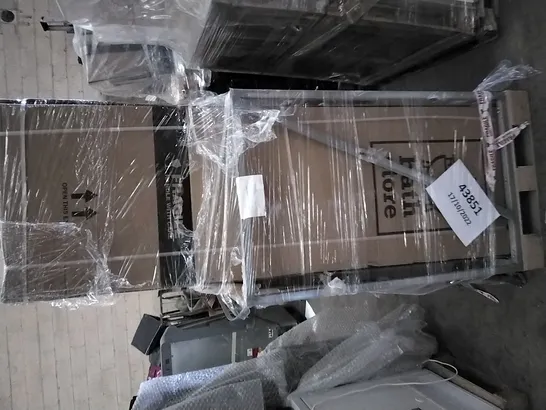 PALLET OF APPROXIMATELY 12 MIXED SHOWER GLASS