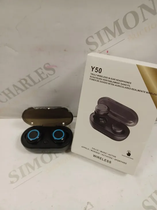 Y50 TRULY WIRELESS EARPHONES & CHARGING CASE	