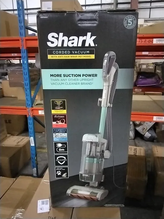 BOXED SHARK UPRIGHT VACUUM CLEANER 