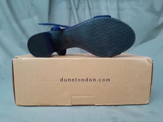 BOXED PAIR OF DUNE LONDON OPEN TOE BLOCK HEEL SUEDE SANDALS IN NAVY EU SIZE 36