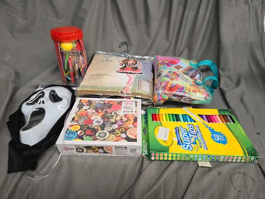 BOX OF ASSORTED TOYS AND GAMES TO INCLUDE CRAYOLA, FANCY DRESS AND JIGSAWS