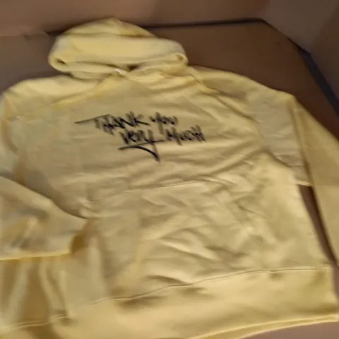 YELLOW SLOGAN HOODIE - XL