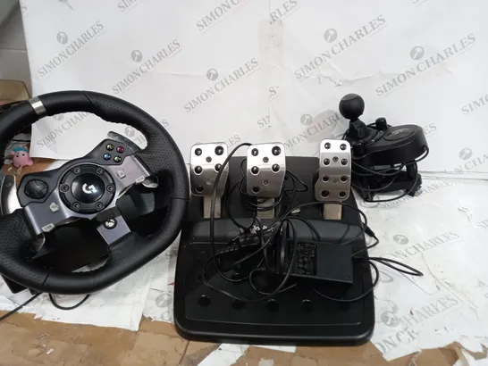 LOGITECH G920 DRIVING FORCE RACING WHEEL