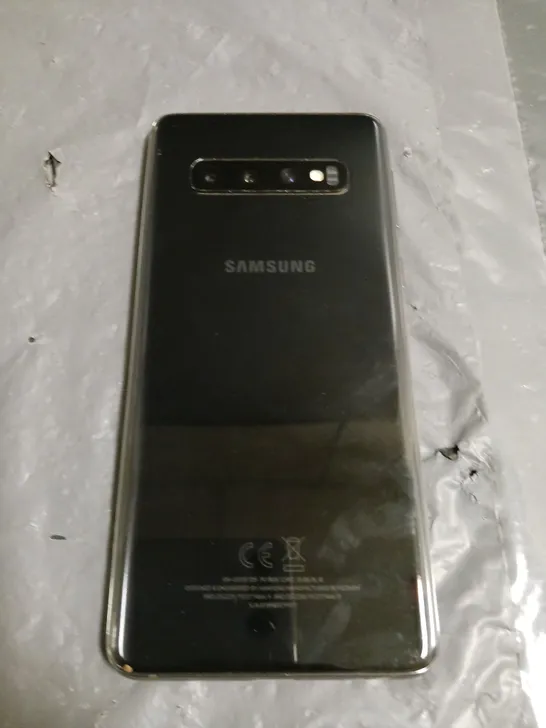 SAMSUNG GALAXY S10 SMARTPHONE