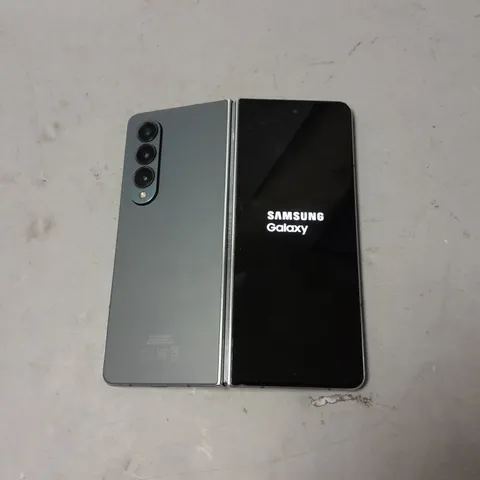 GALAXY Z FOLD4 PHONE