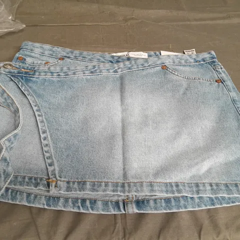 BERSHKA BLUE DENIM SHORT SKIRT SIZE 12