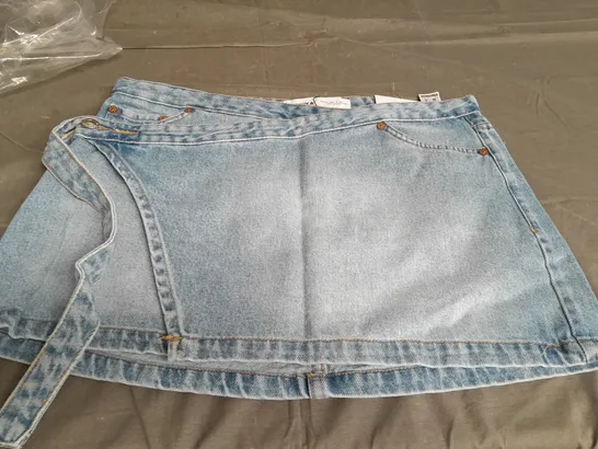 BERSHKA BLUE DENIM SHORT SKIRT SIZE 12