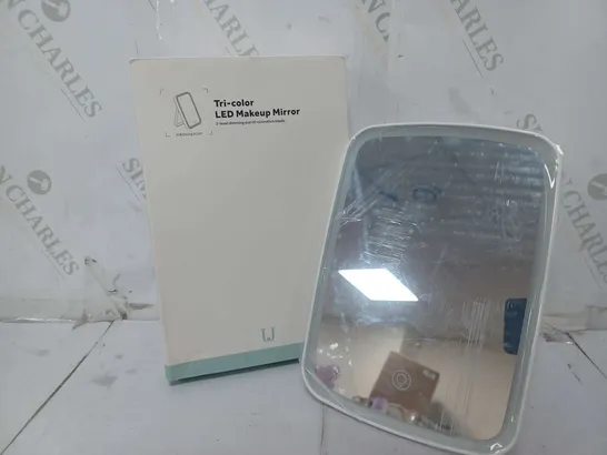 BOXED TR-COLOUR LED MAKEUP MIRROR