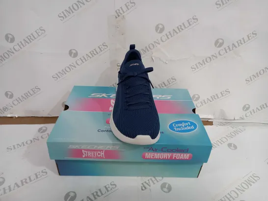 BOXED PAIR OF SKECHERS STRETCH FIT ULTRA FLEX 3.0 SHOES NAVY UK SIZE 6