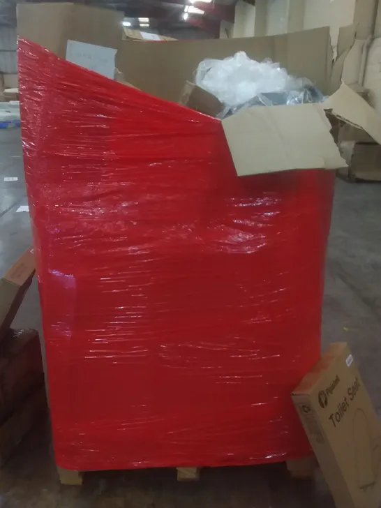 PALLET OF ASSORTED ITEMS INCLUDING TOILET SEAT, BATH TRANSFER BENCH, SINK FAUCET, TOILET RISER