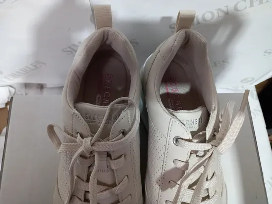 BOXED PAIR OF SKECHERS CREAM TRAINERS - SIZE 6