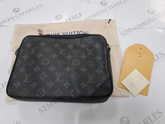 LOUIS VUITTON GREY LEATHER LOOK BAG