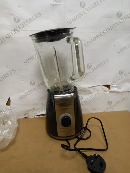 MORPHY RICHARDS TOTAL CONTROL GLASS TABLE BLENDER