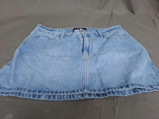 HOLLISTER LIGHT DENIM SKIRT - W30