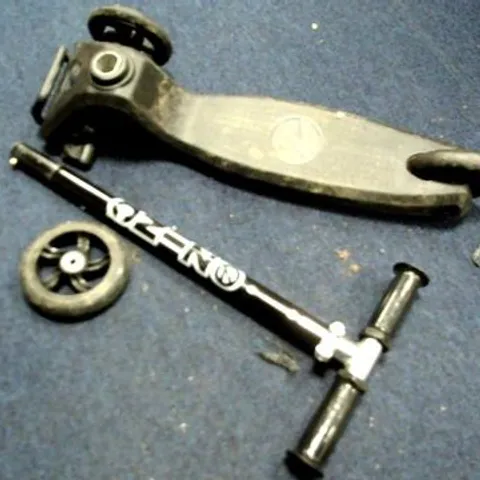 BOXED ZINC T MOTION TRI SCOOTER