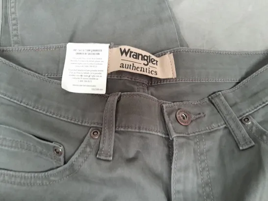 WRANGLER AUTHENTICS PANTS IN GREY - 30x30